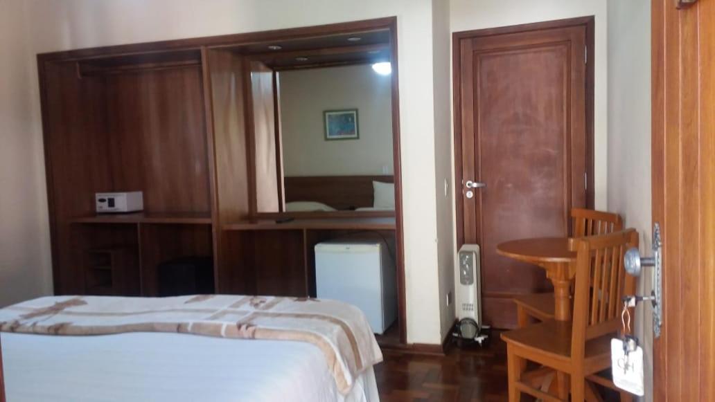 Hotel Monte Carlo Campos do Jordao Bagian luar foto