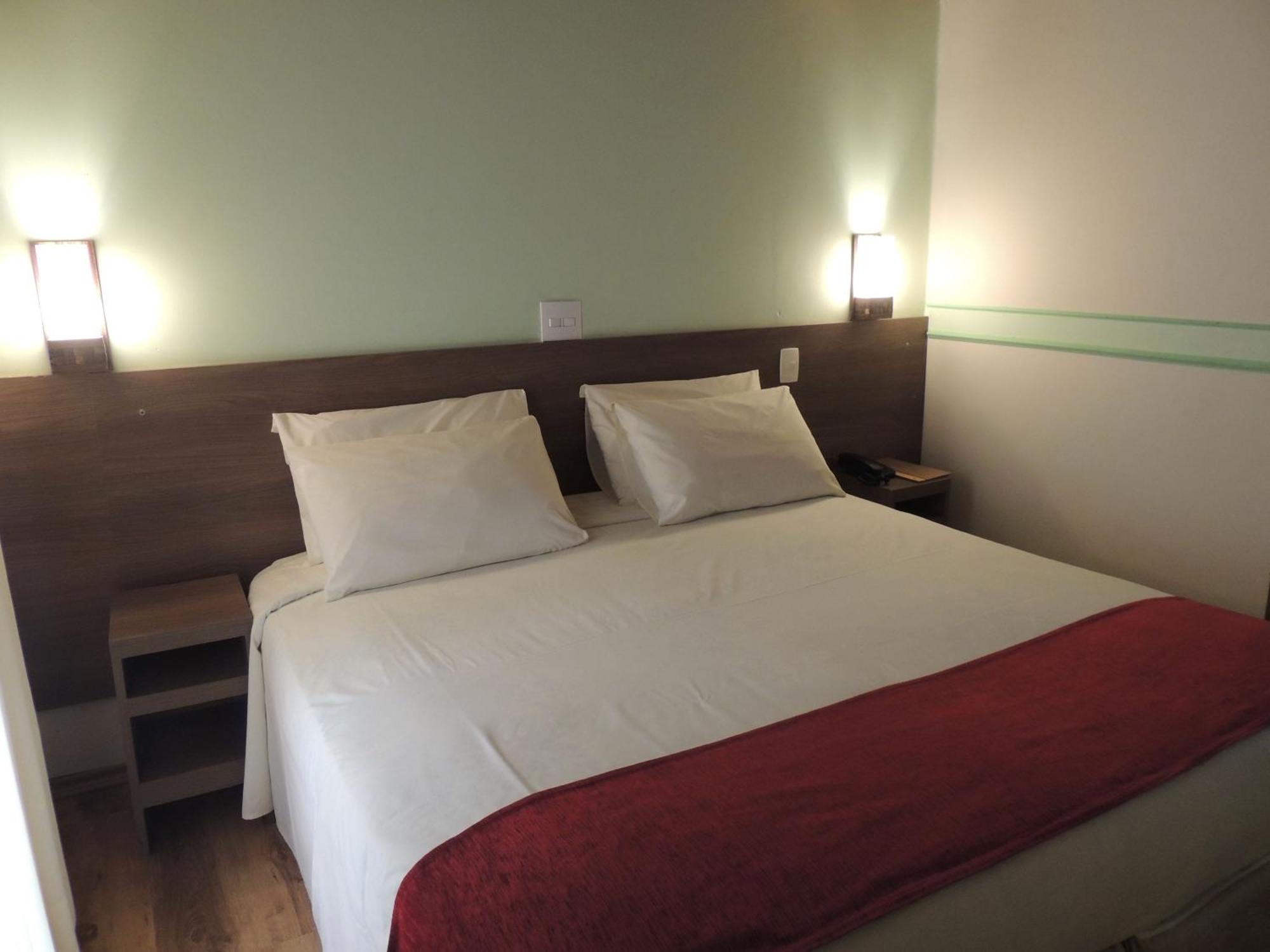 Hotel Monte Carlo Campos do Jordao Ruang foto