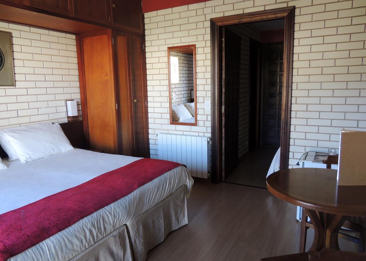 Hotel Monte Carlo Campos do Jordao Bagian luar foto
