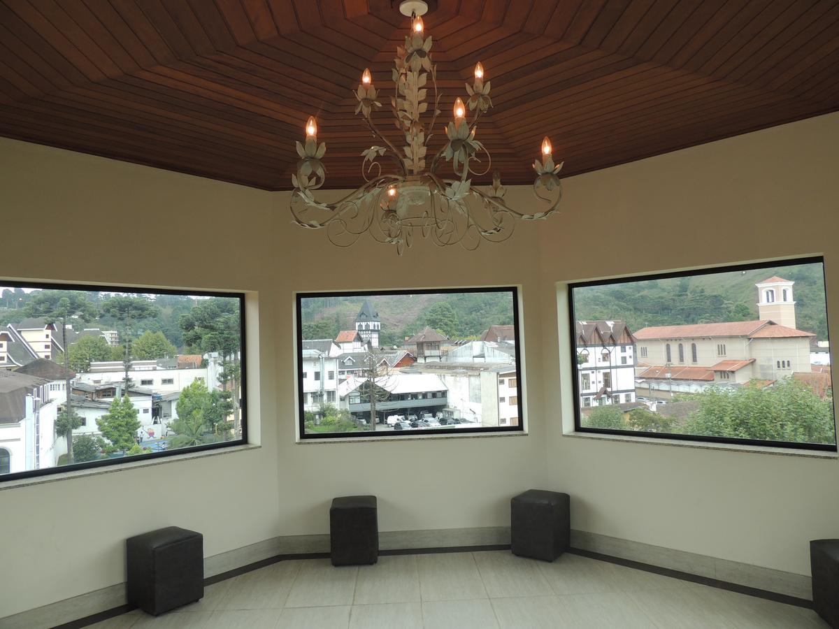 Hotel Monte Carlo Campos do Jordao Bagian luar foto