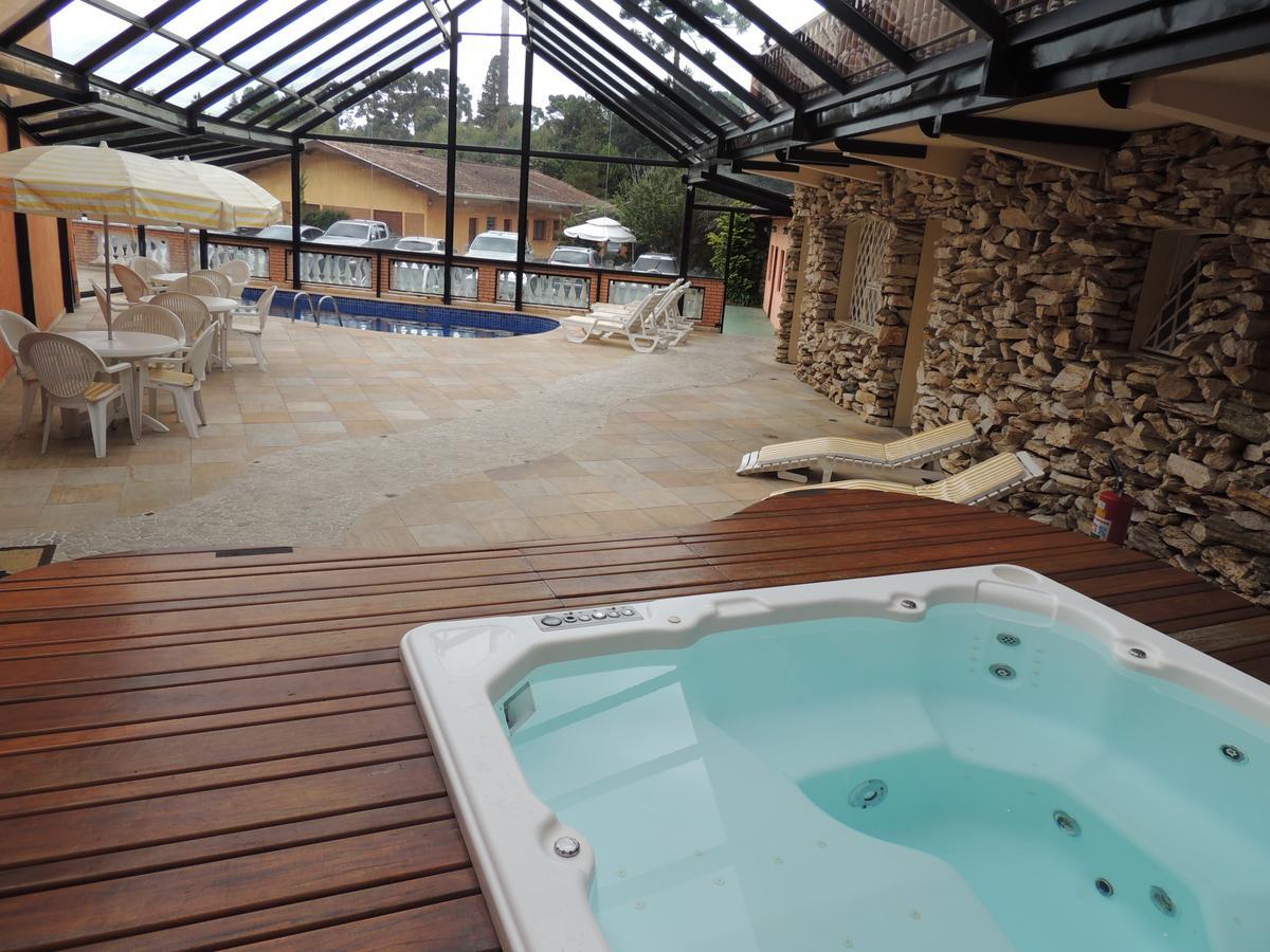 Hotel Monte Carlo Campos do Jordao Bagian luar foto